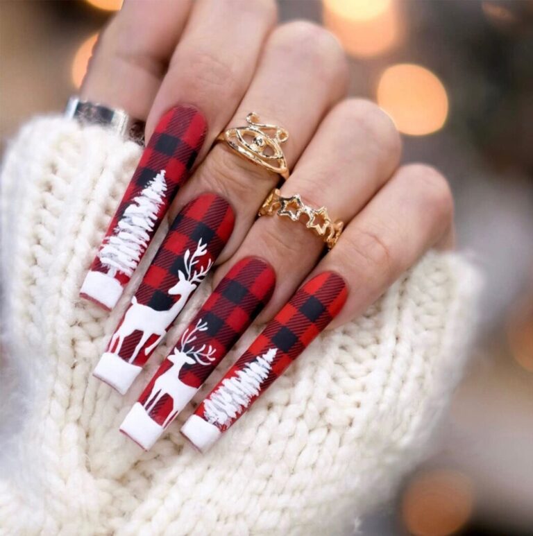 27 Sparkling Christmas Red Nails Perfect For The Holidays