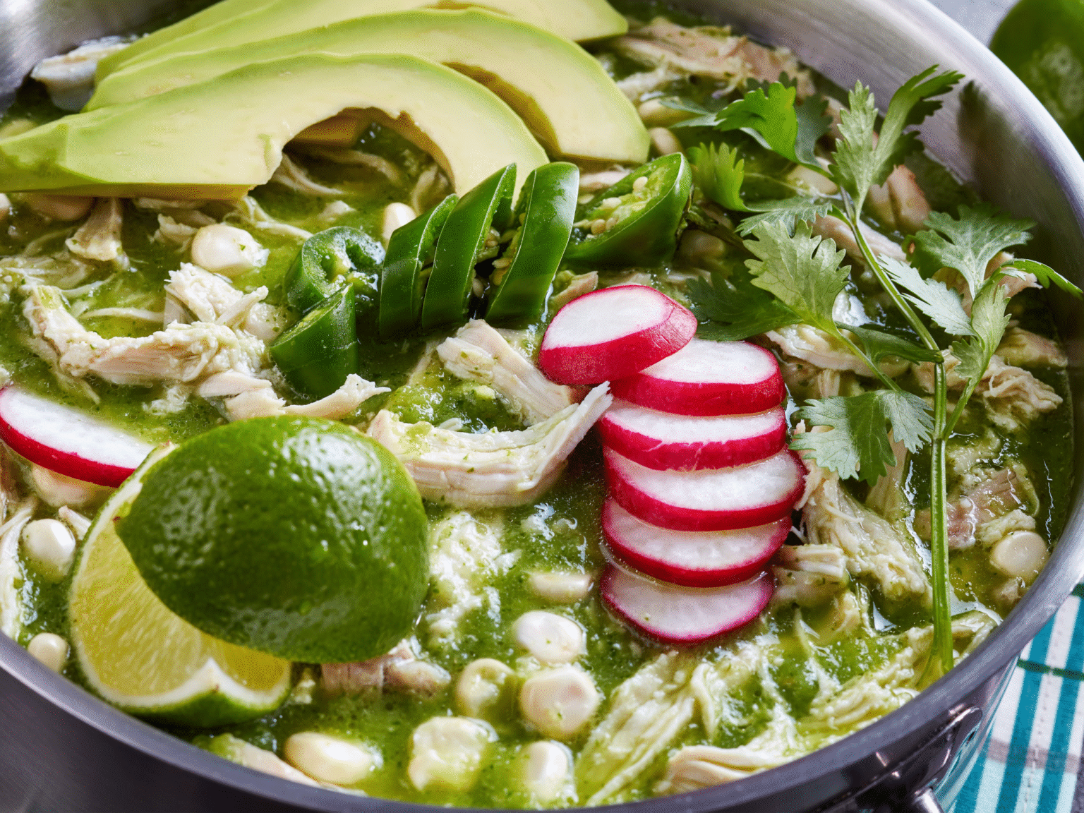 Easy Crockpot Chicken Pozole A Flavorful Weeknight Dinner easy-crockpot-chicken-pozole-a-flavorful-weeknight-dinner