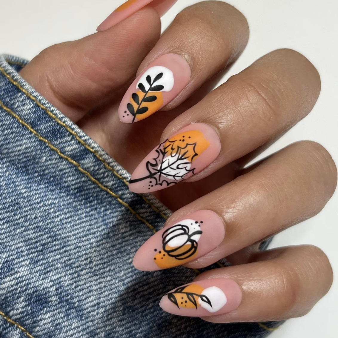 31 Classy Autumn Fall Nails Almond Shape Inspiration