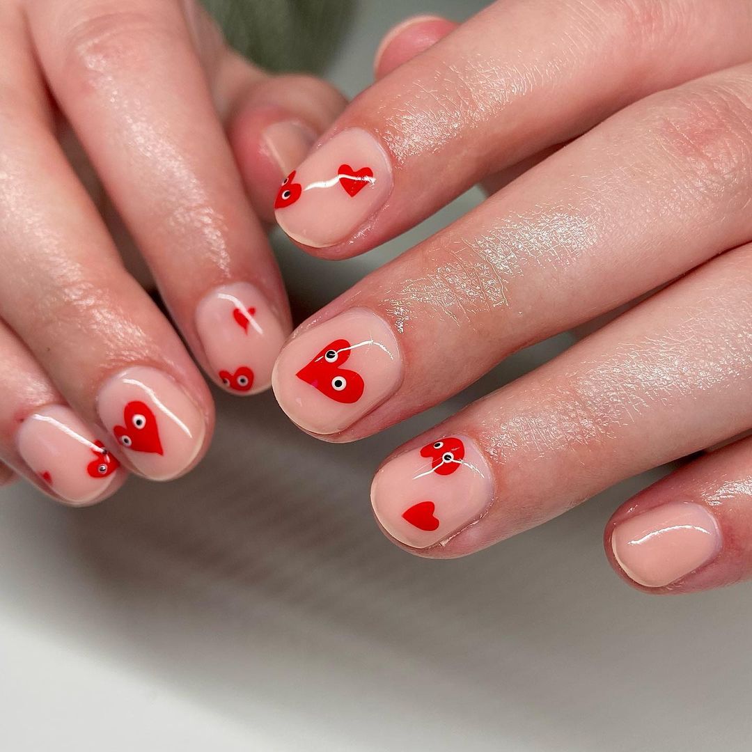 37 Short Valentine Nails That Aren't Short On Love