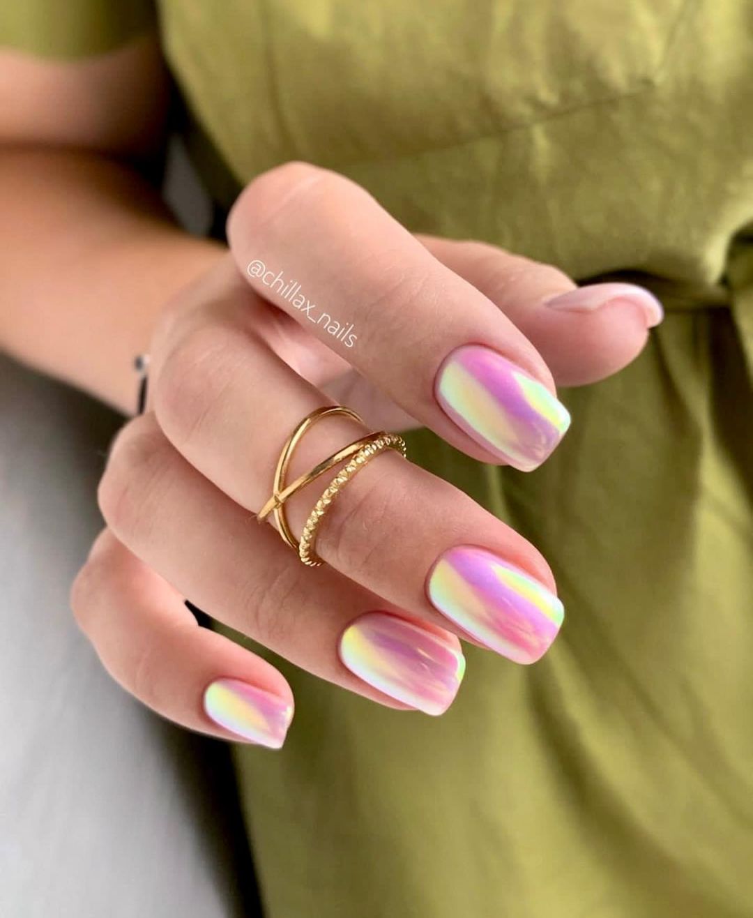 43 Chrome Nails To Indulge In The Shimmer 43-chrome-nails-to-indulge-in-the-shimmer