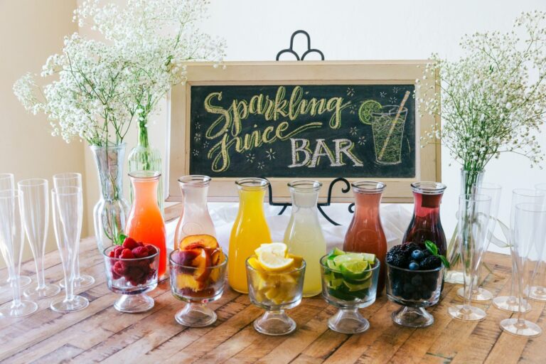 37 Creative Graduation Party Decoration Ideas to Celebrate Your ...