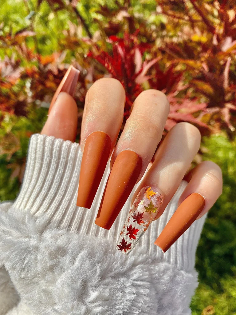 fall nails with leaves