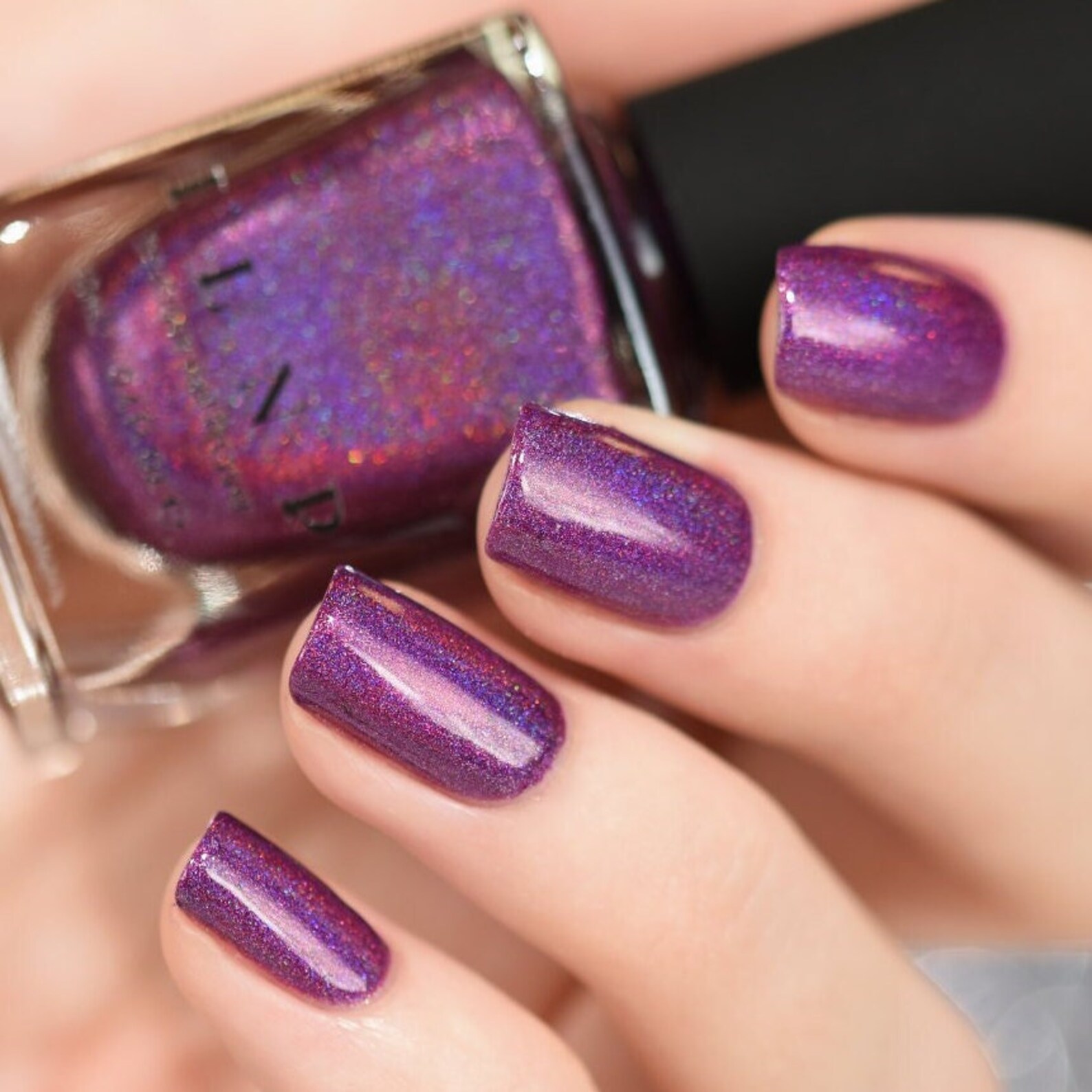 13 Show Stopping Fall Nail Colors For Pale Skin