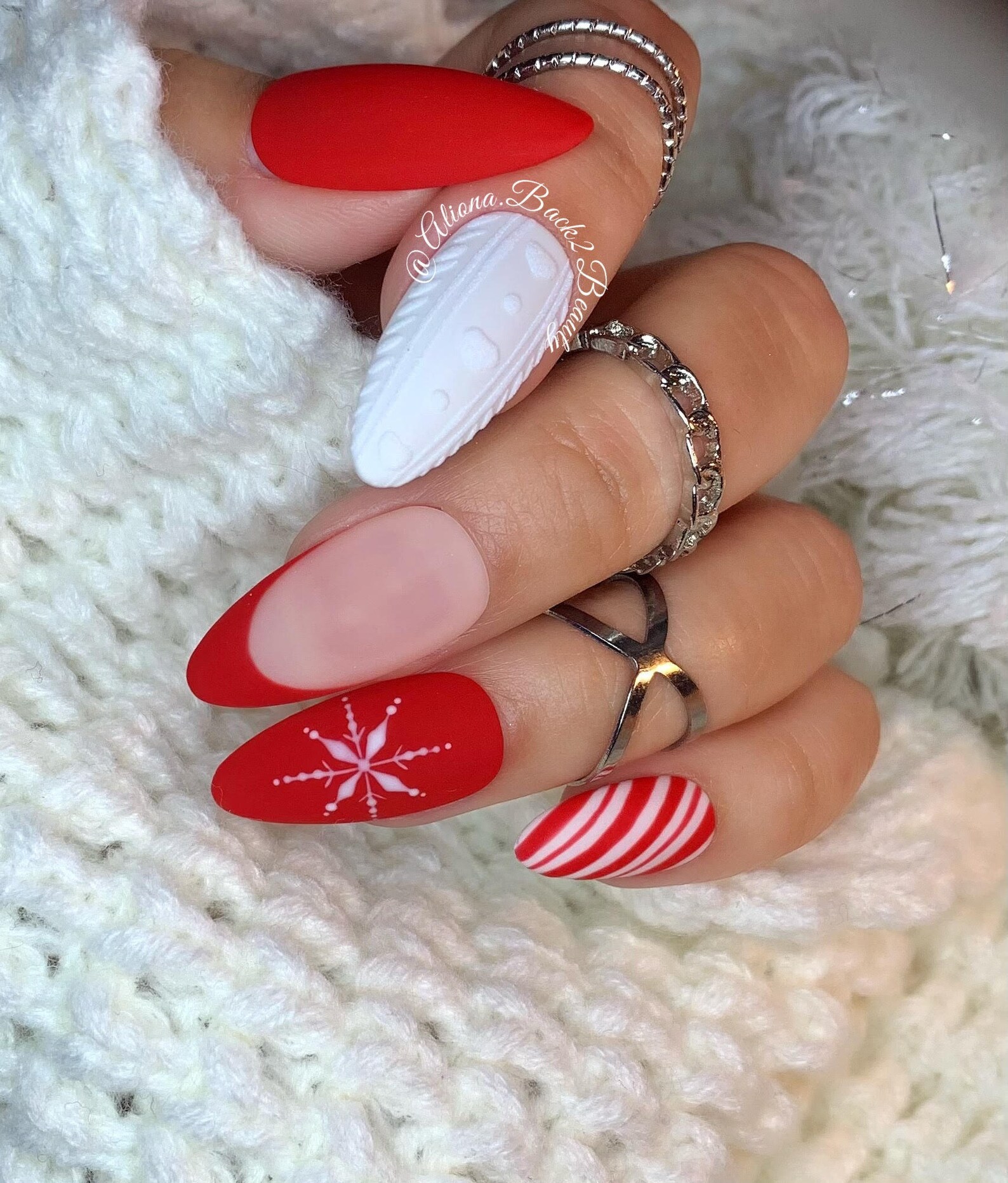 Winter Wonderland Nails: Festive Acrylic Designs - ugjg6ab