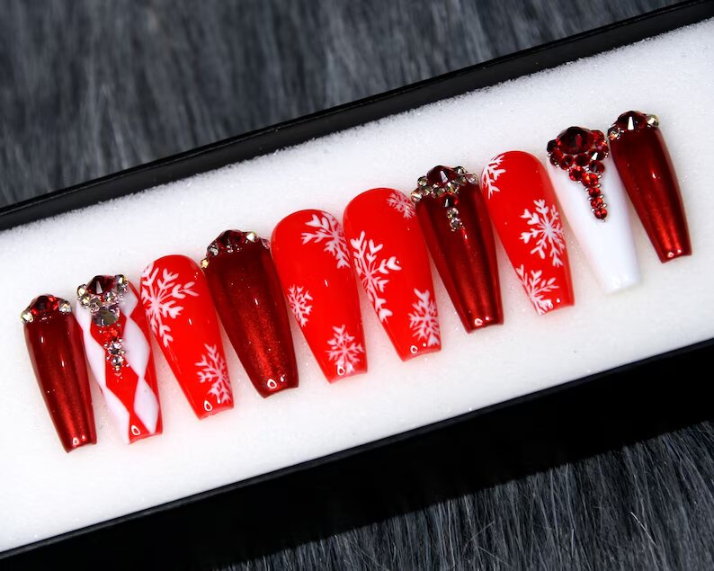 37 Sizzling Winter Nail Designs to Melt the Frost Away